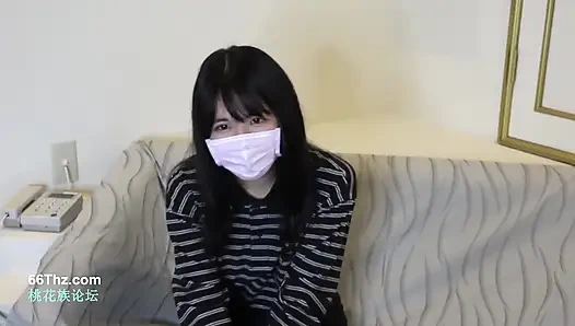 Asyalı-genç kızın içine boşalıyor