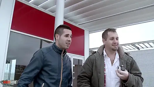 Samantha pink: wilder dreier mit samantha pink, einer spektakulären latina mit riesigen möpsen