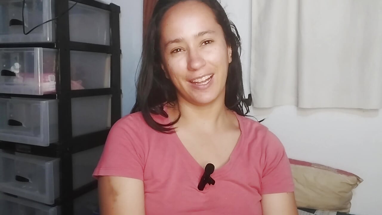 你的继母和你说话, 用西班牙语拉你的乳汁JOI