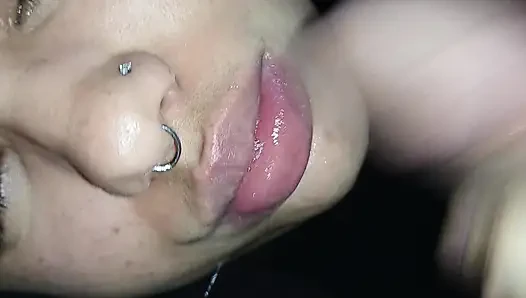 CREAMPIE IN THE MOUTH THIRSTY FOR CUM, SPURTING MILK FOR A BITCH