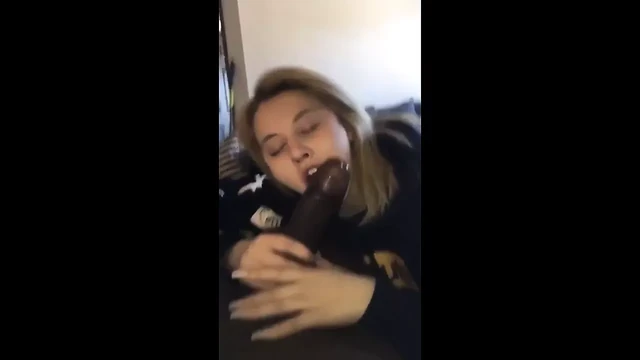 Blowjob to a black man