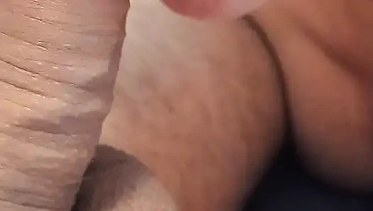 Sapık evli kadın sikimi güzel ve yavaş emiyor