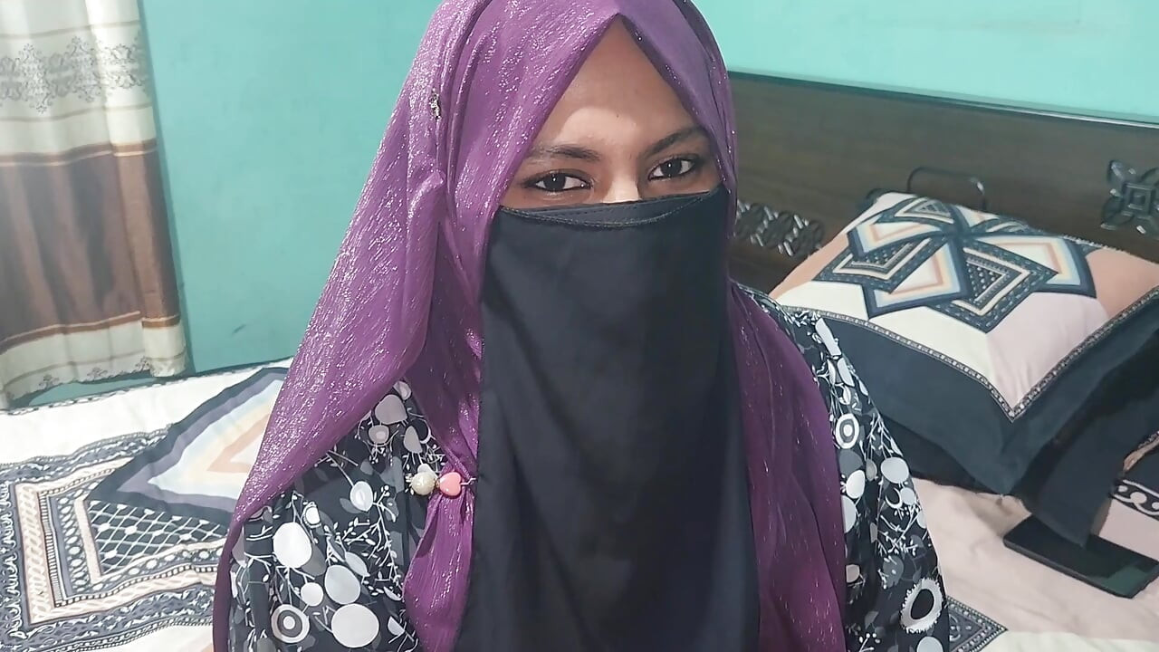 Eu fodi uma senhora hijabi. Eu a fodi.