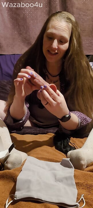 I Unbox, Review And Test A Realistic Silicone Dildo For Beginner