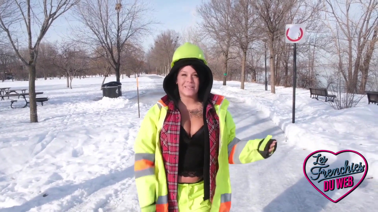 エヴァ、巨乳のいたずらなケベック人