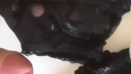 Dessous de Laurence la pute