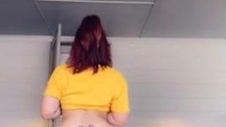 Sexy lady flauting her big ass