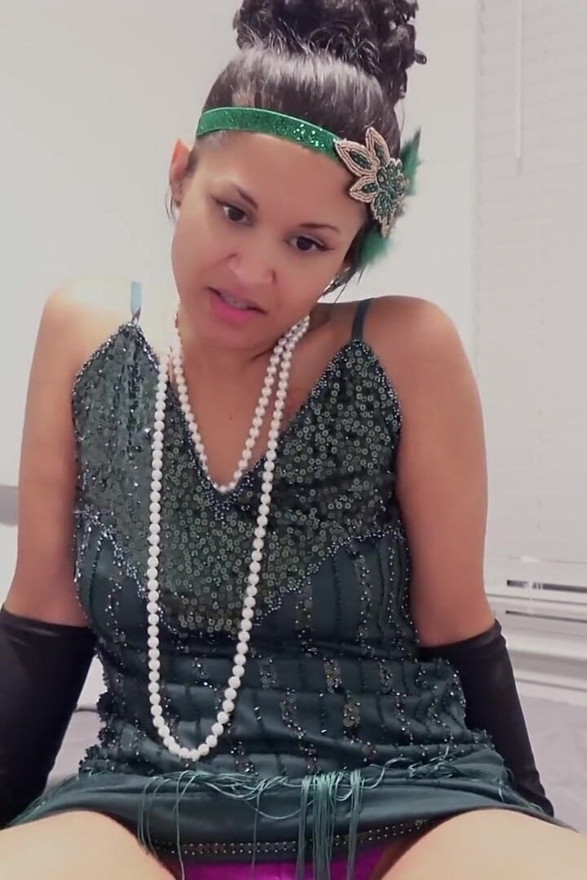 Calisa Bliss' Roaring '20s Jerk off Instruction 4K POV Seduction Awaits!
