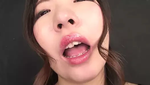 Tsubasa ichimiya: yoğun bir ağız ve koku seansında elle muamele ve tükürük fetişi