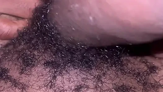 Pembantu sange afrika nyepong kontolku di tengah malam!