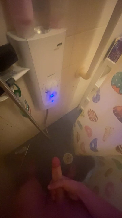 Teen boy CUMSHOT in shower