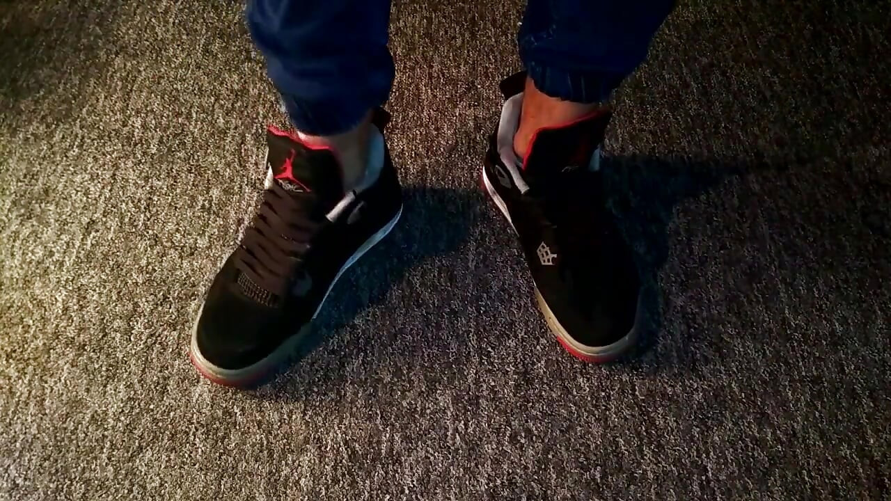 Sneakers Play and Cum Jordan Retro Iv