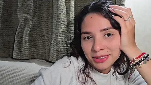 I give my rich Latina stepsister a nice fuck until she gives her all her rich milk on her feet