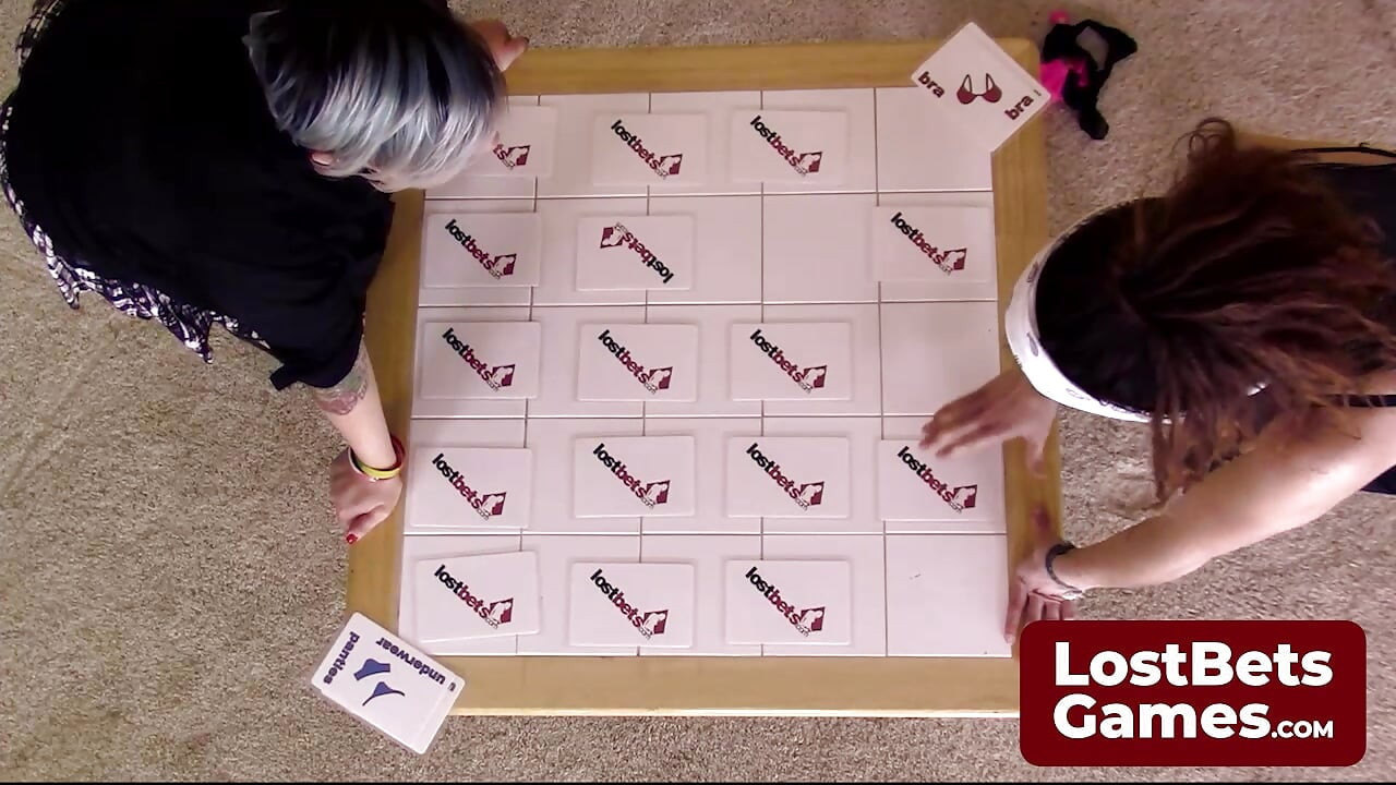 A sexy 3D body scan after losing a Strip Memory game