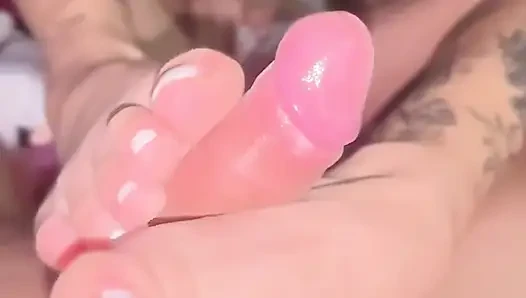 Schlapper Footjob Und Langsames Abspritzen