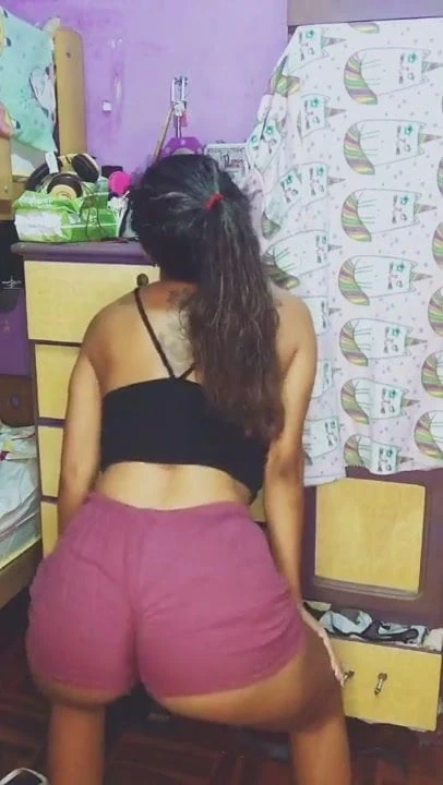 Rica amiga morena