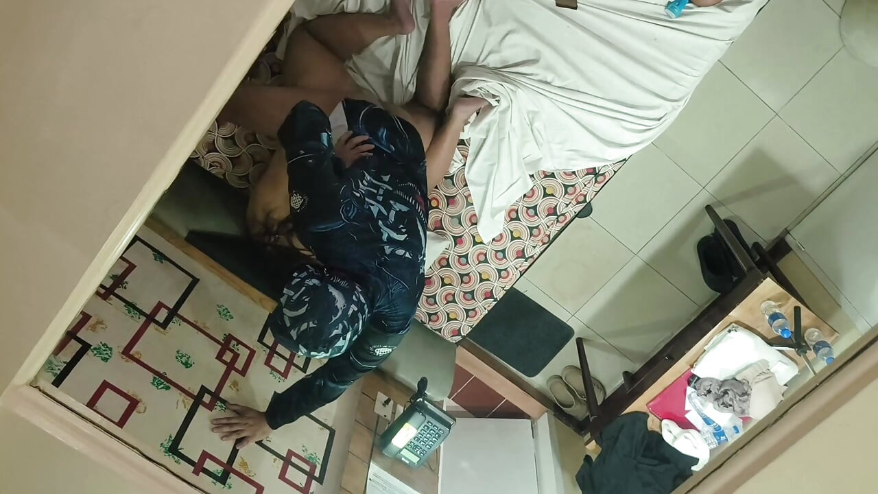 ผัวชอบให้เมียมีชู้ดูคนแปลกหน้ายืดหีเมีย