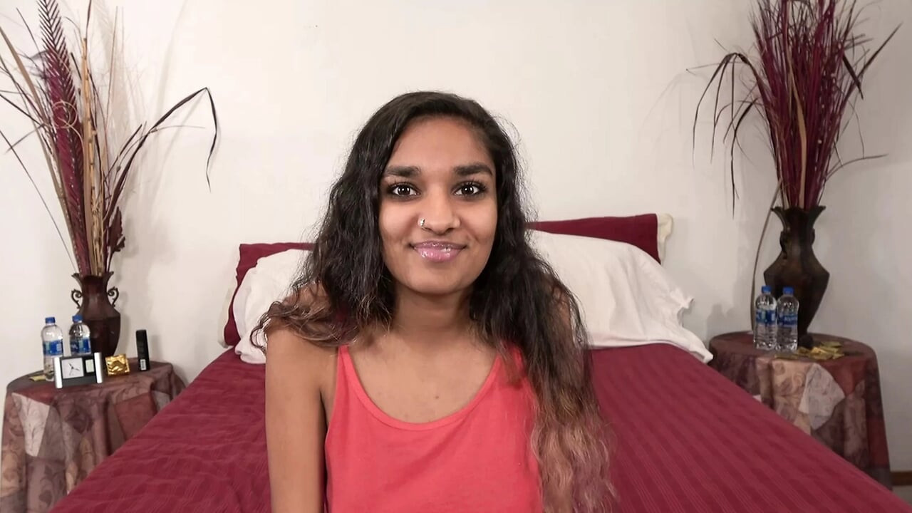 Casting-Zusammenstellung, verzweifelte Amateure, heißer indischer Schwanz lutschende Schätzchen mit dicken Ärschen, die Geld brauchen
