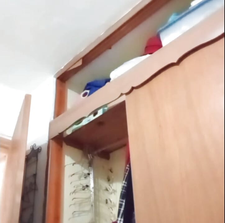 장난감으로 자위하기