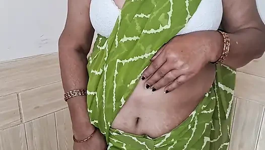 Çok Güzel Vücudum Dokunmanı Bekliyor