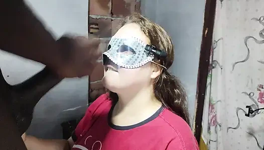 Büyük zenci yarağı alan evli kadınla ateşli sikişiyor gavat ateşli evli kadına boşalıyor