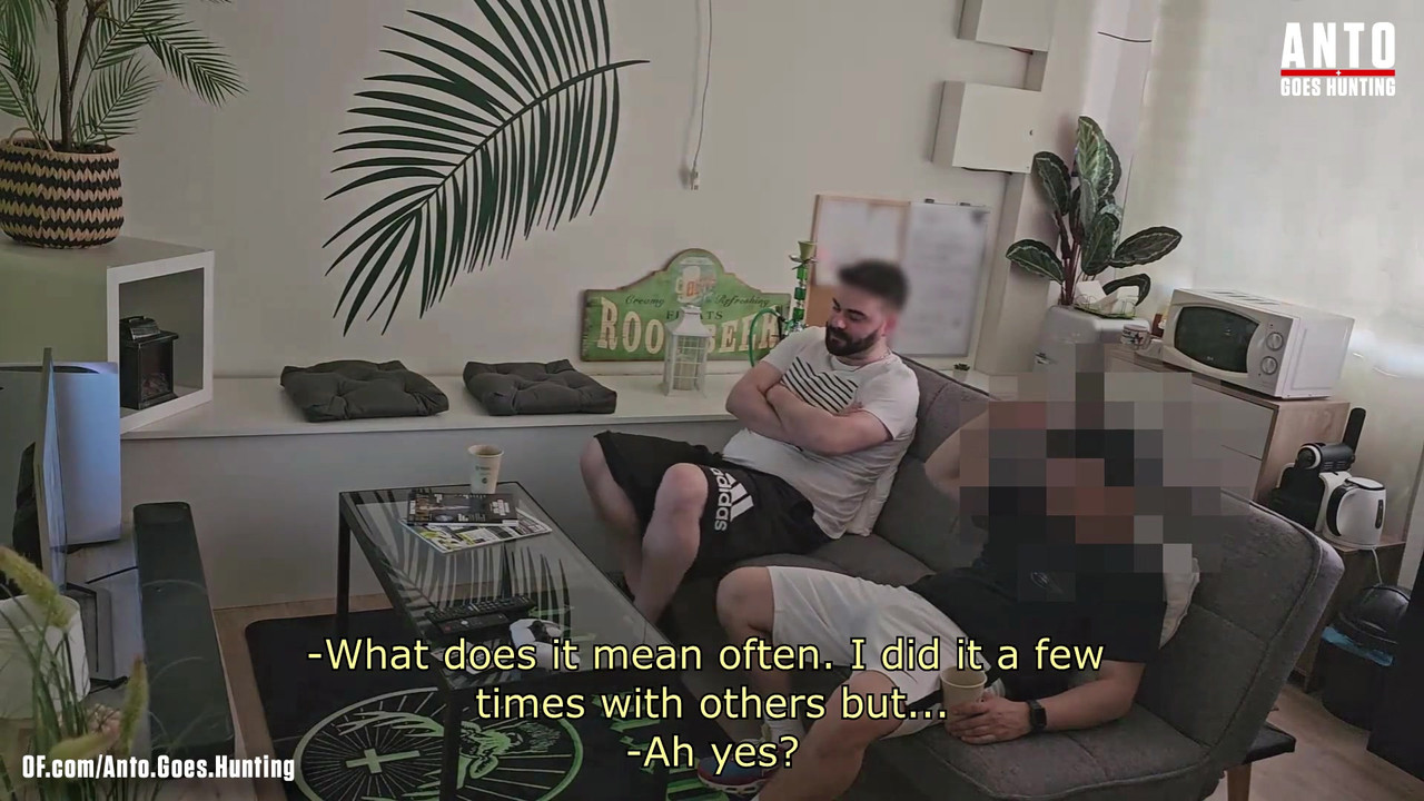 我的直男朋友“chris”（他以前发现我在撸管）上一次问我，并给我惊喜