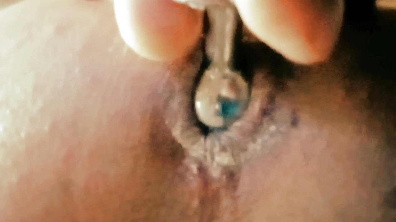 I Penetrate My Creamy Hole