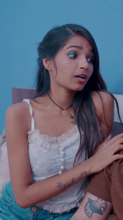 Desi hot slim lady offered her milky boobs and pussy for not paying rent to her houseowner | Clip 1