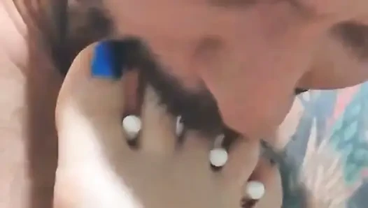 Ateşli orta yaşlı seksi kadın ayak ibadeti ve ayakla muamele derlemesi