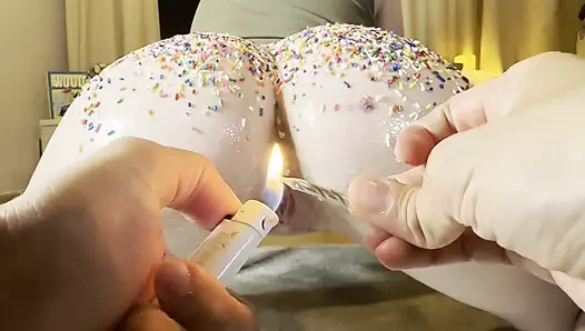 I prepared a cake with my own ass! Are you a fan of sweet ass white girl?