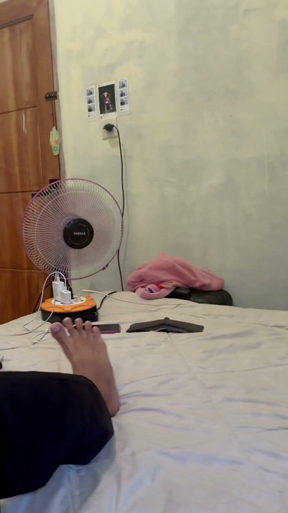 My aunty was always addicted. | Clip 1