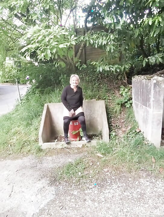Nu Ai Veni Să Înlocuiești Hidrantul