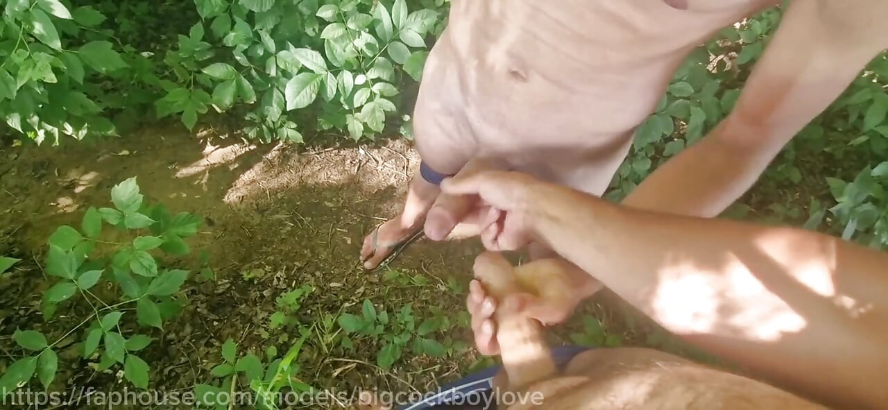 A Helping Hand for a Student with a Big Dick in Public-everyone Can See It, Lots of Cum!