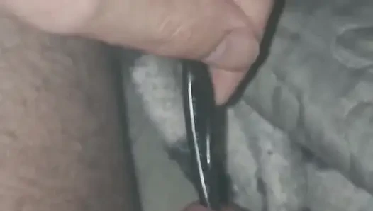 Charger Cable ile oynuyor