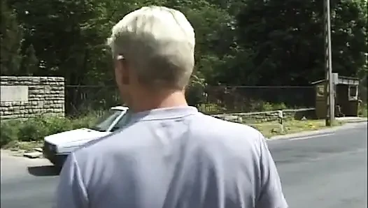 Einlauf extreme flüssigkeit und sex und schlucken
