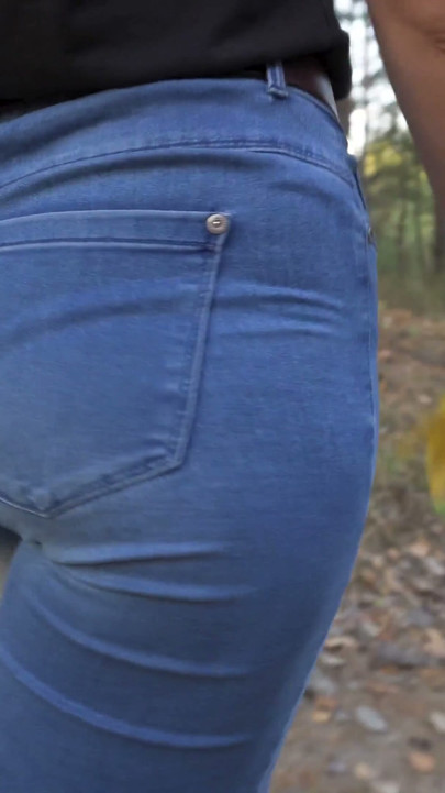 Worship My Walking Wiggle Ass in Blue Jeans