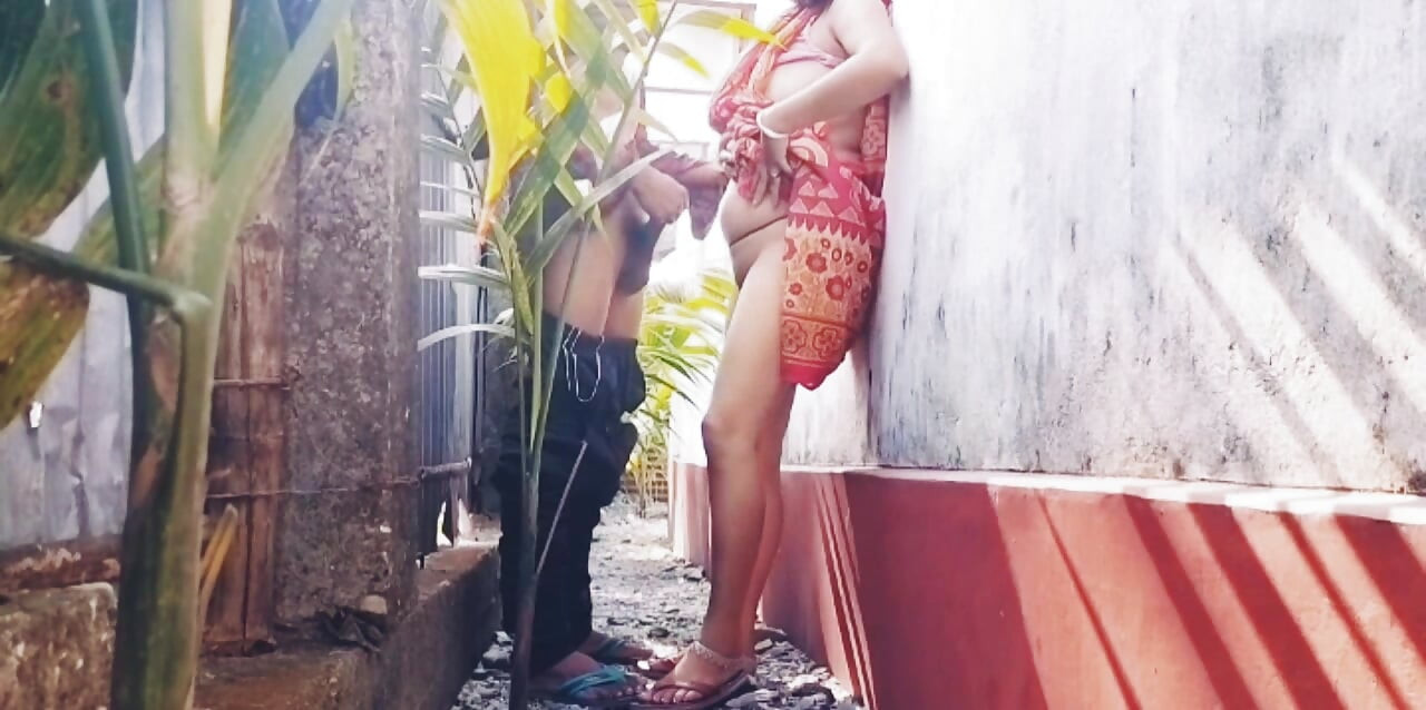 "your Big Stepbrother Is Boring in Bed" Horny Bhabi with beautiful saree Needs Devar's Hard Cock in outside.