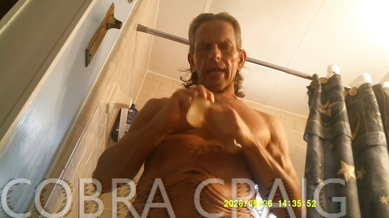 8-26-2026 Cobra Craig och hur Azz jävla började Intro's His Butt Plug, Clear Dildo och Ben Black His Inte så liten knopp