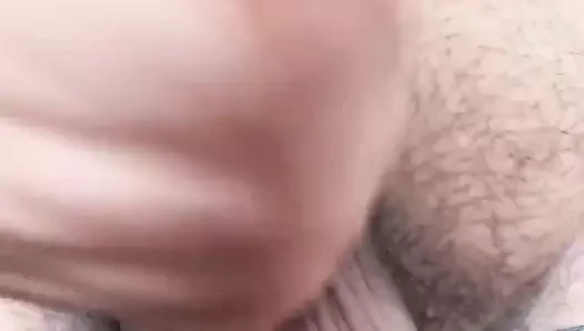 Eşcinsel yarak mastürbasyon yapıyor mastürbasyon yapıyor ve boşalıyor