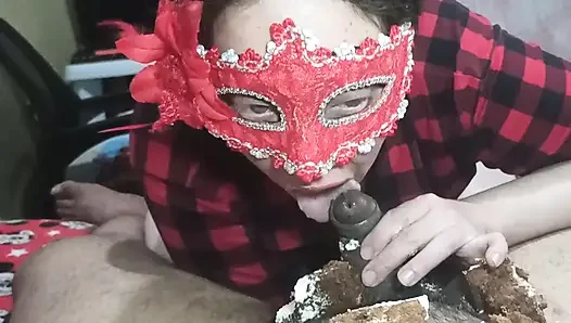 I play extreme with food with my husband: I lick cake and swallow his milk.