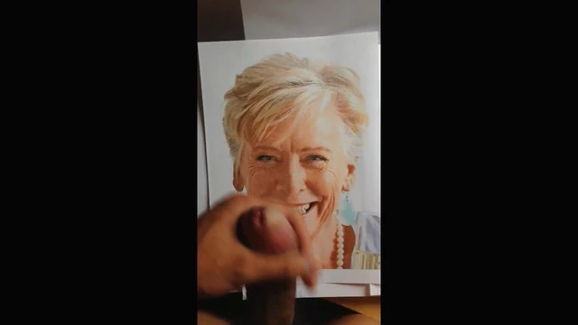 I Cum on Celebrity Chef Maggie Beer