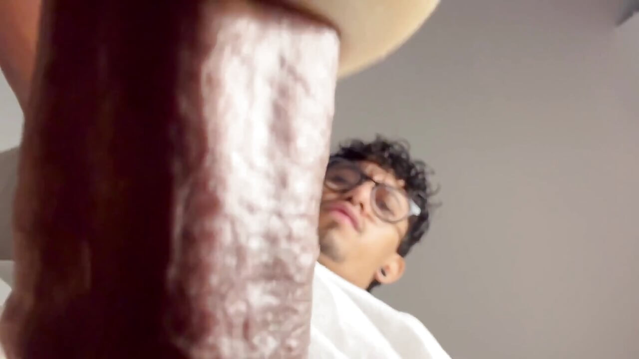 입을 벌리십시오! 내가 사정할 때까지 입에 따먹히는 상상을 하는 얼마나 맛있는지!