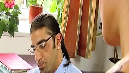Vintage - angel si cewek hot rambut pirang lagi asik nyepong kontol dengan penuh gairah