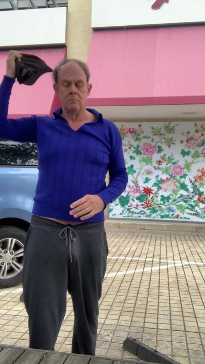 Park yerinde çıplak striptiz