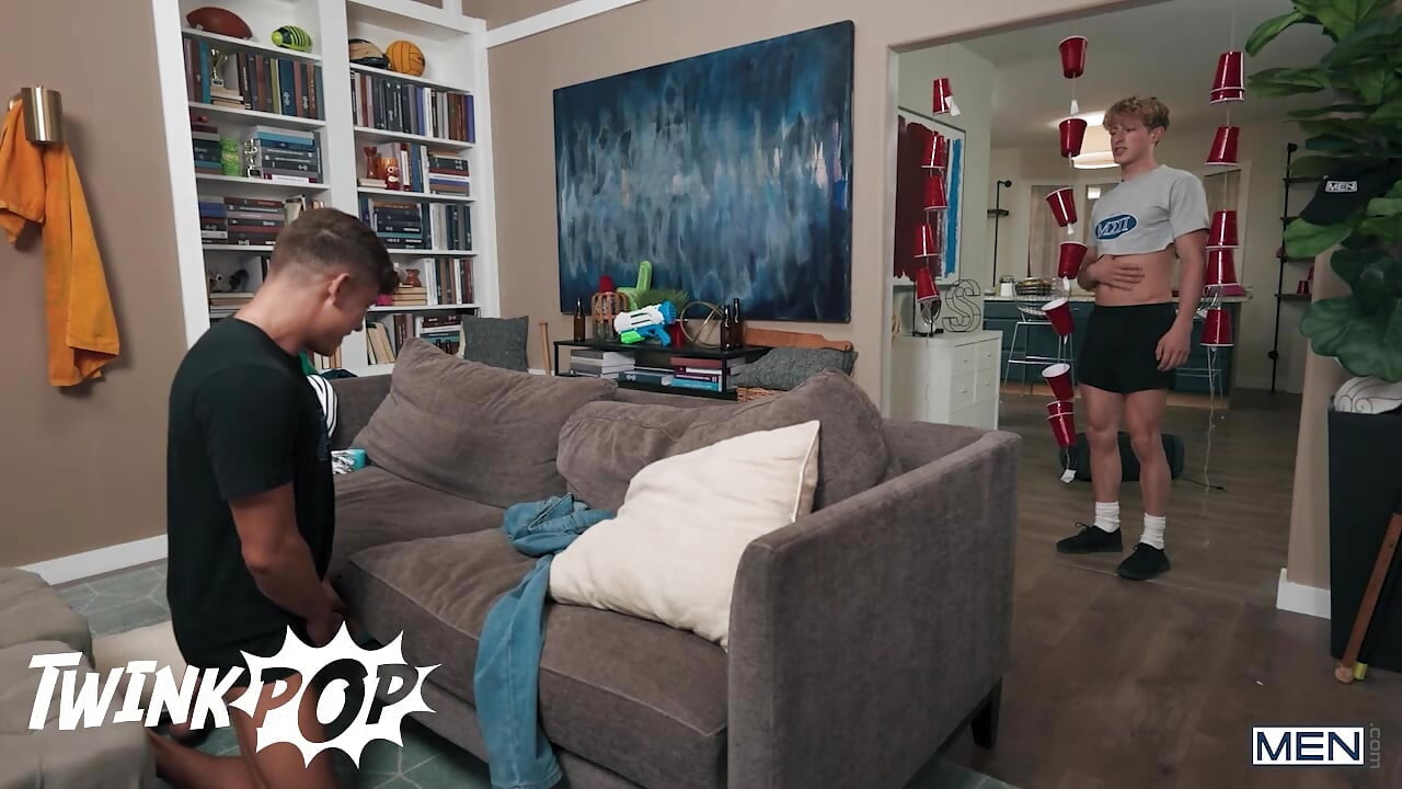 TWINKPOP - Drake Von’s Foot Fetish Grows As He Pleasures Troye Dean’s Soles Before Pounding Danny Fantasy’s Hole