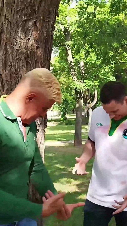 Новела показує Кіру, Ден і Бред її член заповнені мистецтва! | Кліп 1