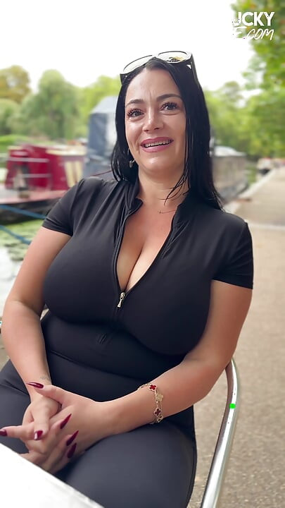 Baddie Klara Devine นมใหญ่เย็ดสุดเหี้ยม