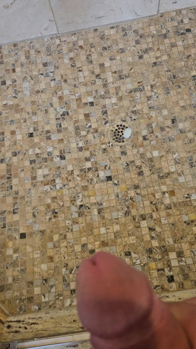 Gozando no chuveiro