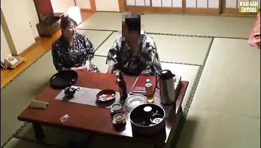 Rayuan setelah tutup waktu: karyawan spa direkam di kamar pribadi - adegan 2