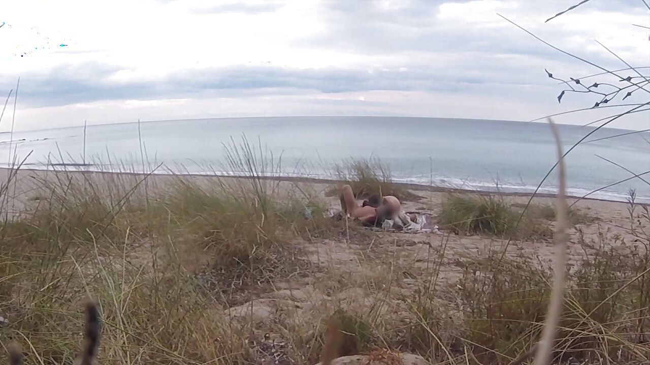 French Teacher Slut Blowjob Amateur on Nude Beach Front Stranger with Cumshot - Misscreamy